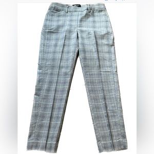 3/$35 The Iconic Ankle Pull on  Pant with Belt loops and faux pockets .